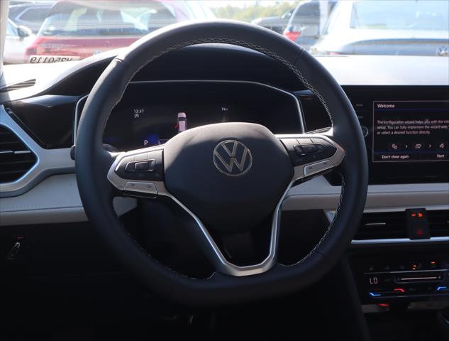 2025 Volkswagen Taos 1.5T SE