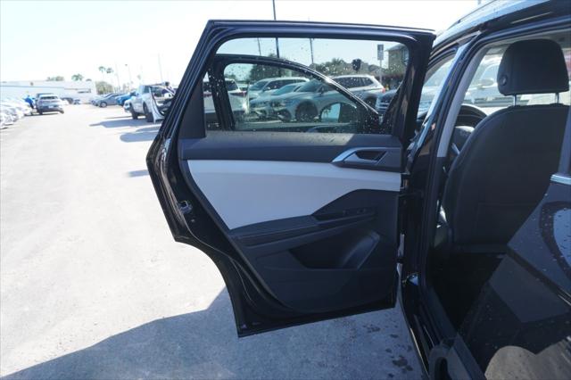 2025 Volkswagen Taos 1.5T SEL
