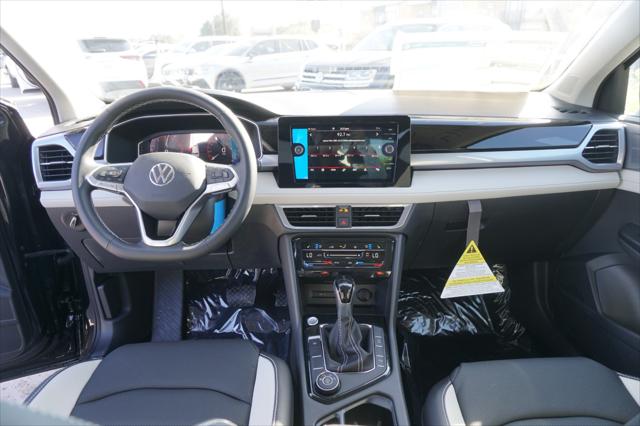2025 Volkswagen Taos 1.5T SEL