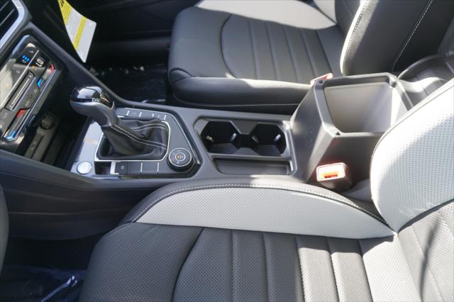 2025 Volkswagen Taos 1.5T SEL