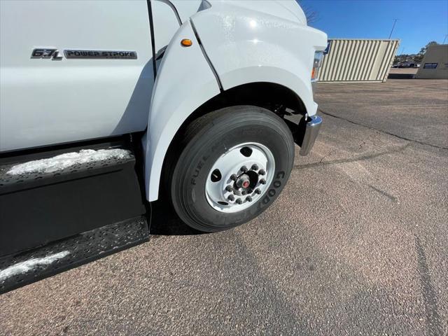 2025 Ford F-650 Base