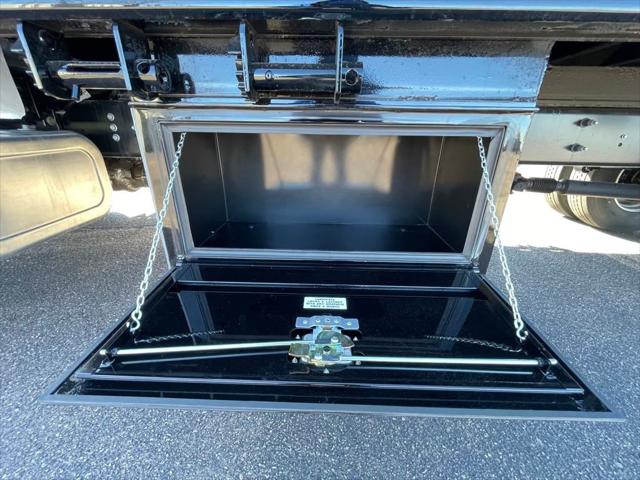 2025 Ford F-650 Base