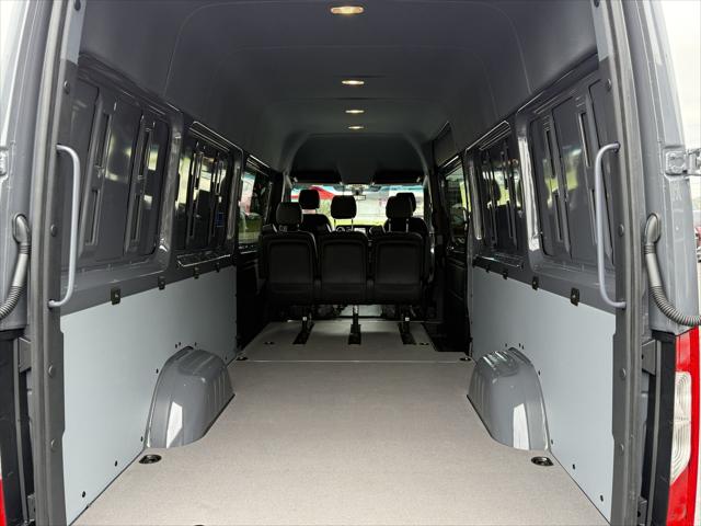 2025 Mercedes-Benz Sprinter 2500 2500 High Roof I4 Diesel HO 170 RWD