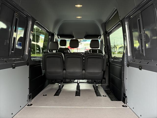 2025 Mercedes-Benz Sprinter 2500 2500 High Roof I4 Diesel HO 170 RWD