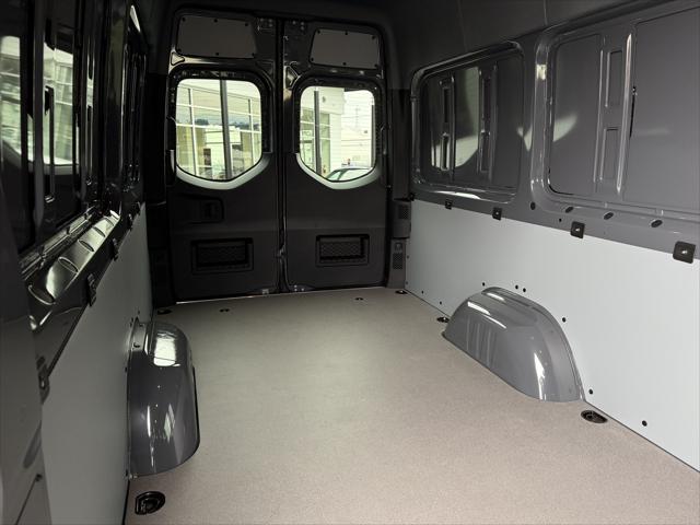 2025 Mercedes-Benz Sprinter 2500 2500 High Roof I4 Diesel HO 170 RWD