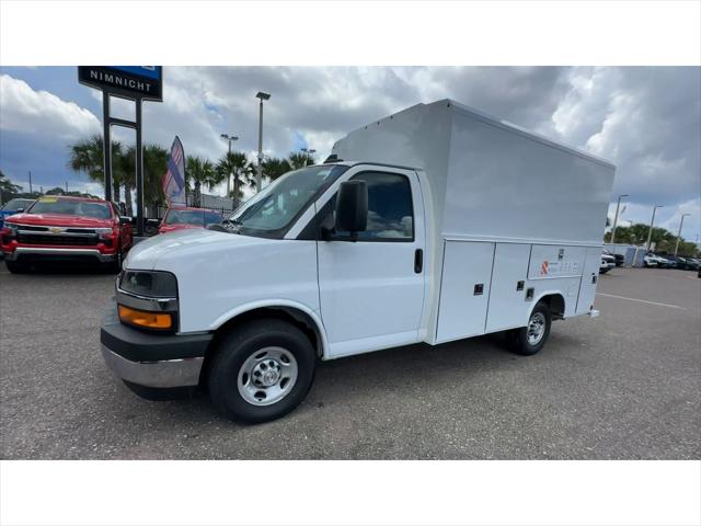 2025 Chevrolet Express Cutaway Work Van