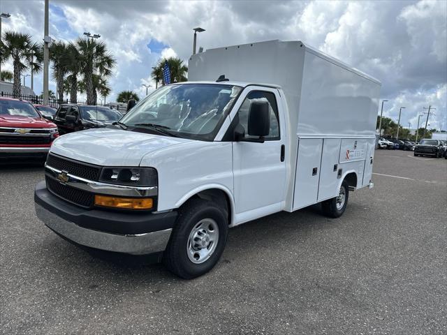 2025 Chevrolet Express Cutaway Work Van