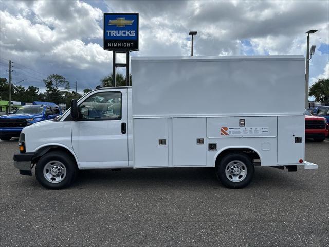 2025 Chevrolet Express Cutaway Work Van