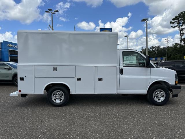 2025 Chevrolet Express Cutaway Work Van