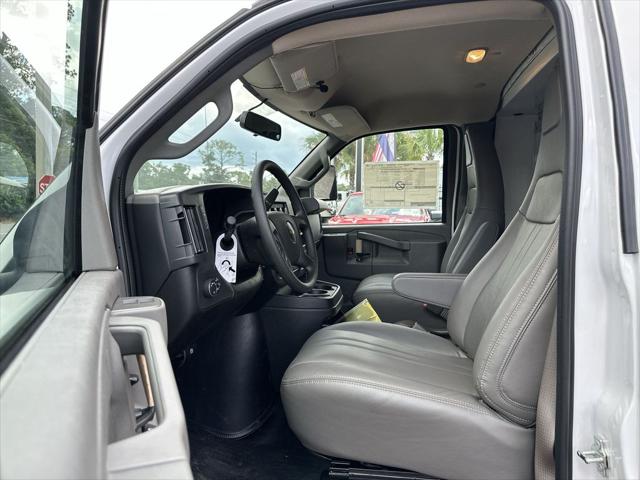 2025 Chevrolet Express Cutaway Work Van