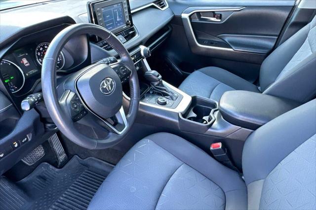 2020 Toyota RAV4 Hybrid XLE