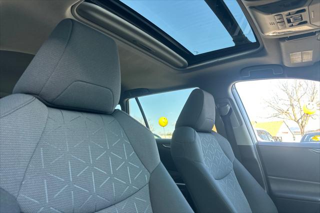 2020 Toyota RAV4 Hybrid XLE