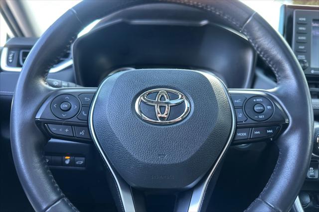 2020 Toyota RAV4 Hybrid XLE