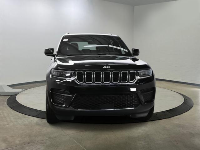 2025 Jeep Grand Cherokee GRAND CHEROKEE LAREDO 4X2