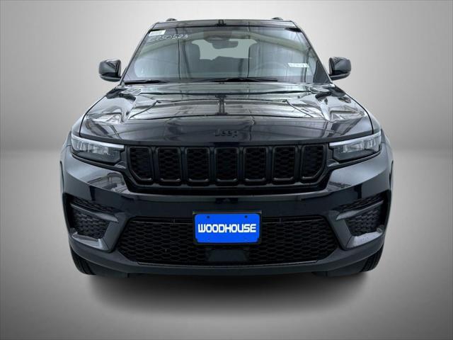 2025 Jeep Grand Cherokee GRAND CHEROKEE ALTITUDE 4X4