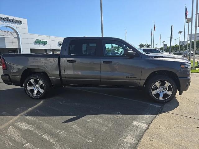 2025 RAM Ram 1500 RAM 1500 TRADESMAN CREW CAB 4X4 57 BOX