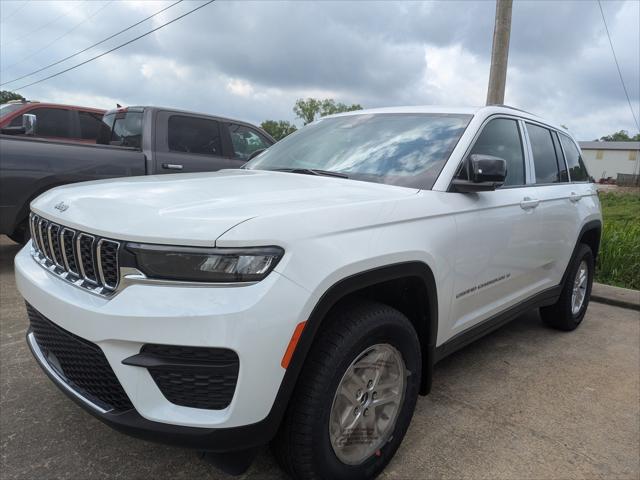2025 Jeep Grand Cherokee GRAND CHEROKEE LAREDO 4X2