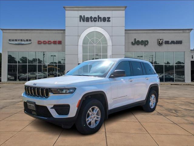 2025 Jeep Grand Cherokee GRAND CHEROKEE LAREDO 4X2