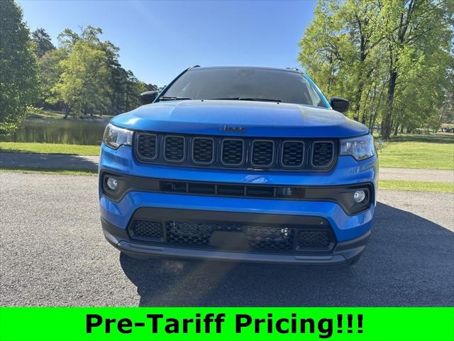 2025 Jeep Compass COMPASS LATITUDE 4X4