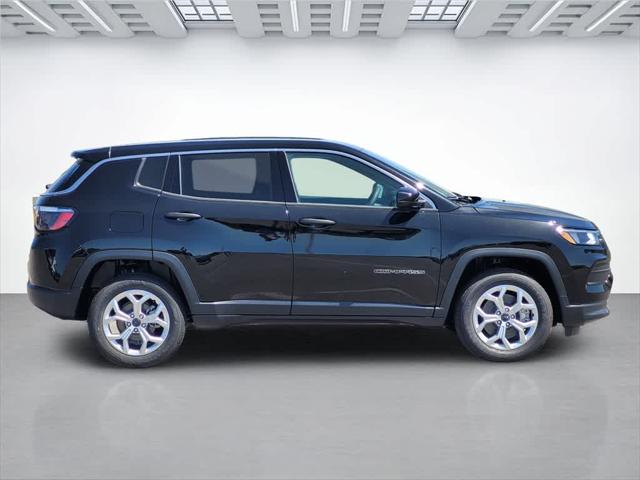 2025 Jeep Compass COMPASS SPORT 4X4