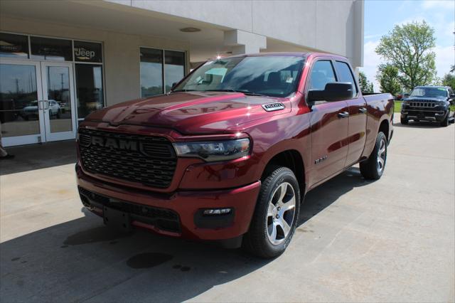 2025 RAM Ram 1500 RAM 1500 TRADESMAN QUAD CAB 4X4 64 BOX
