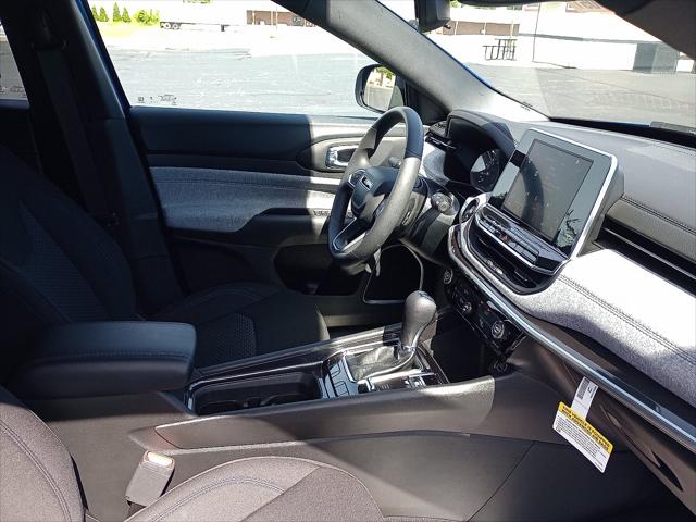 2025 Jeep Compass COMPASS SPORT 4X4