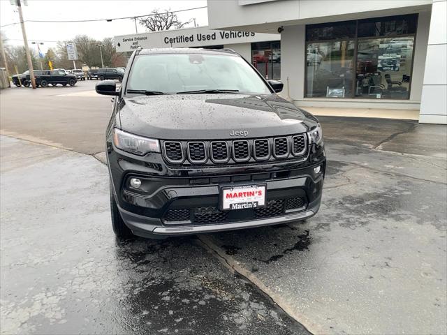 2025 Jeep Compass COMPASS LATITUDE 4X4