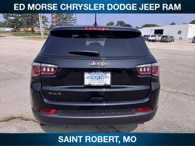 2025 Jeep Compass COMPASS LATITUDE 4X4