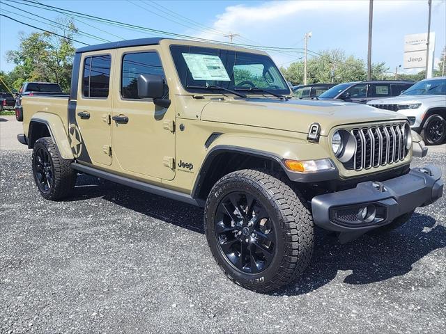 2025 Jeep Gladiator GLADIATOR NIGHTHAWK 4X4