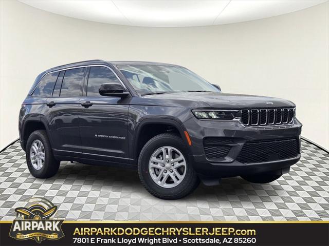 2025 Jeep Grand Cherokee GRAND CHEROKEE LAREDO 4X2