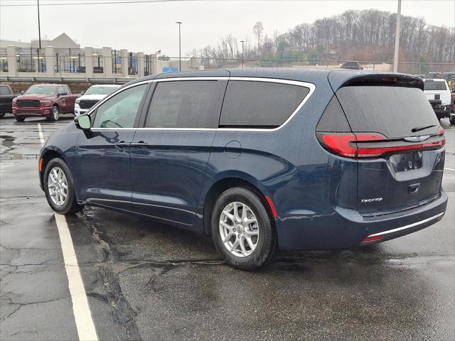 2025 Chrysler Pacifica PACIFICA SELECT