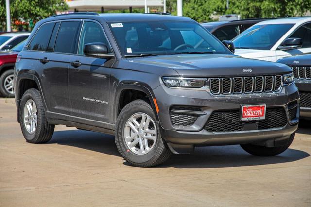 2025 Jeep Grand Cherokee GRAND CHEROKEE LAREDO 4X2