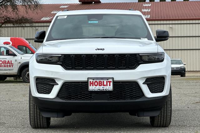 2025 Jeep Grand Cherokee GRAND CHEROKEE ALTITUDE 4X4