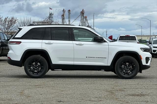 2025 Jeep Grand Cherokee GRAND CHEROKEE ALTITUDE 4X4