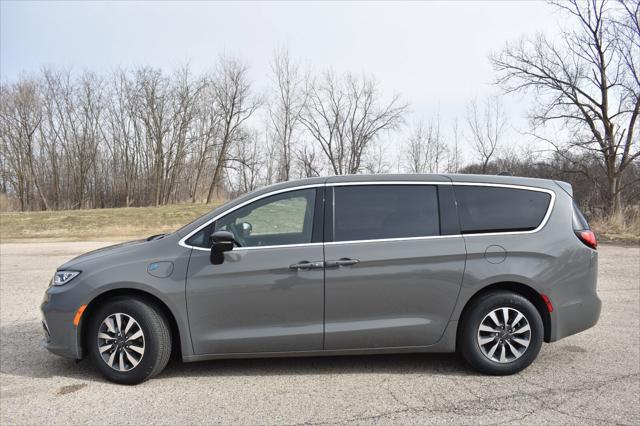 2025 Chrysler Pacifica Hybrid PACIFICA PLUG-IN HYBRID SELECT