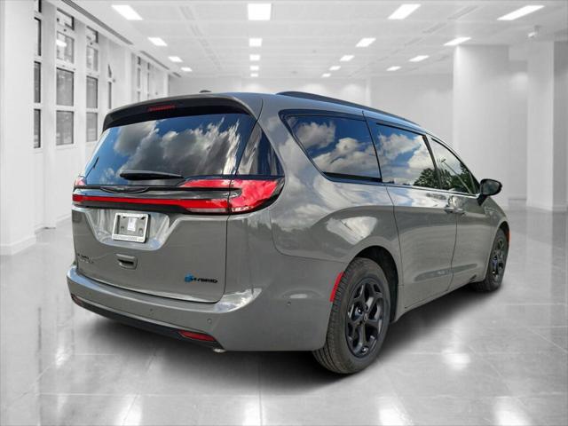 2025 Chrysler Pacifica Hybrid PACIFICA PLUG-IN HYBRID S APPEARANCE