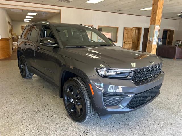 2025 Jeep Grand Cherokee GRAND CHEROKEE ALTITUDE 4X4