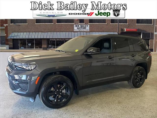 2025 Jeep Grand Cherokee GRAND CHEROKEE ALTITUDE 4X4