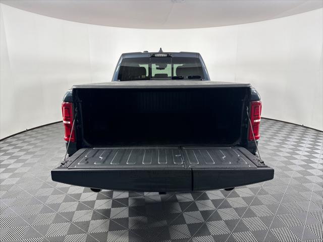2025 RAM Ram 1500 RAM 1500 LIMITED CREW CAB 4X4 64 BOX