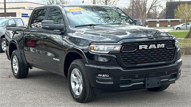2025 RAM Ram 1500 RAM 1500 BIG HORN CREW CAB 4X4 57 BOX