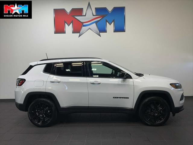 2025 Jeep Compass COMPASS LATITUDE 4X4