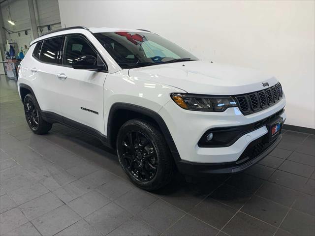 2025 Jeep Compass COMPASS LATITUDE 4X4