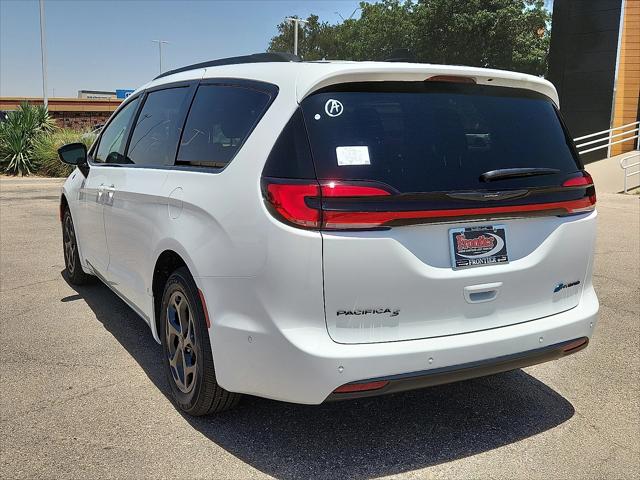 2025 Chrysler Pacifica Hybrid PACIFICA PLUG-IN HYBRID S APPEARANCE