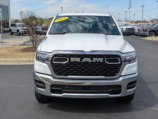 2025 RAM Ram 1500 RAM 1500 TRADESMAN QUAD CAB 4X4 64 BOX