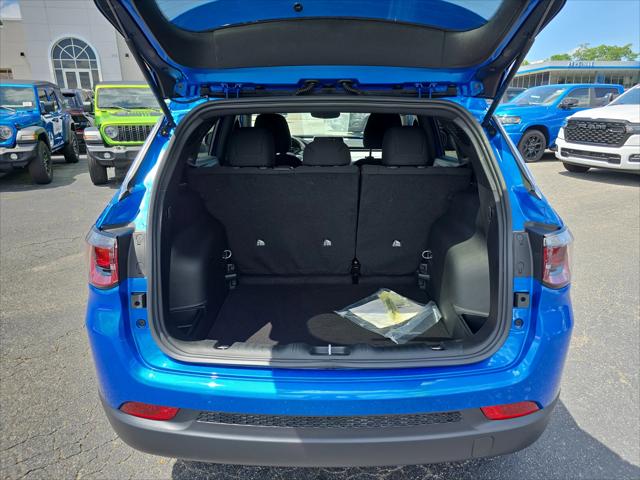 2025 Jeep Compass COMPASS SPORT 4X4