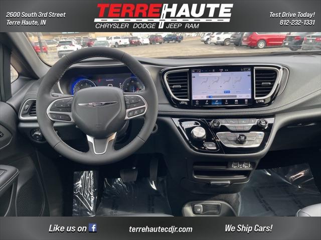2025 Chrysler Pacifica PACIFICA SELECT