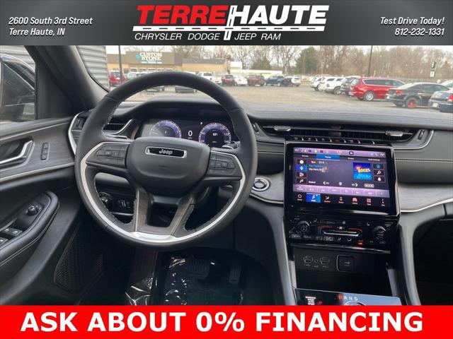 2025 Jeep Grand Cherokee GRAND CHEROKEE L LIMITED 4X4