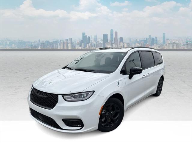 2024 Chrysler Pacifica Hybrid Premium S Appearance Pkg