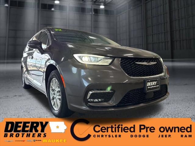 2022 Chrysler Pacifica Touring L
