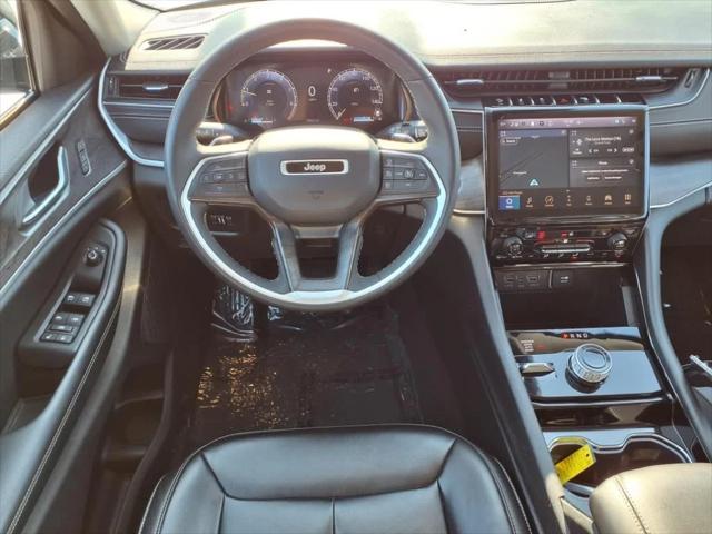 2023 Jeep Grand Cherokee L Limited 4x4 2023 Jeep Grand Cherokee L Limited 4x4